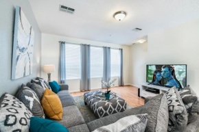 Beautiful Newly Updated Townhome Sleeps 10